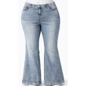 Torrid Bombshell Flare Jeans Women’s 28R Light Wash Premium Stretch Bootcut